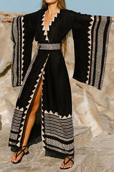 Vestido playero de talle alto con abertura y estampado bohemio